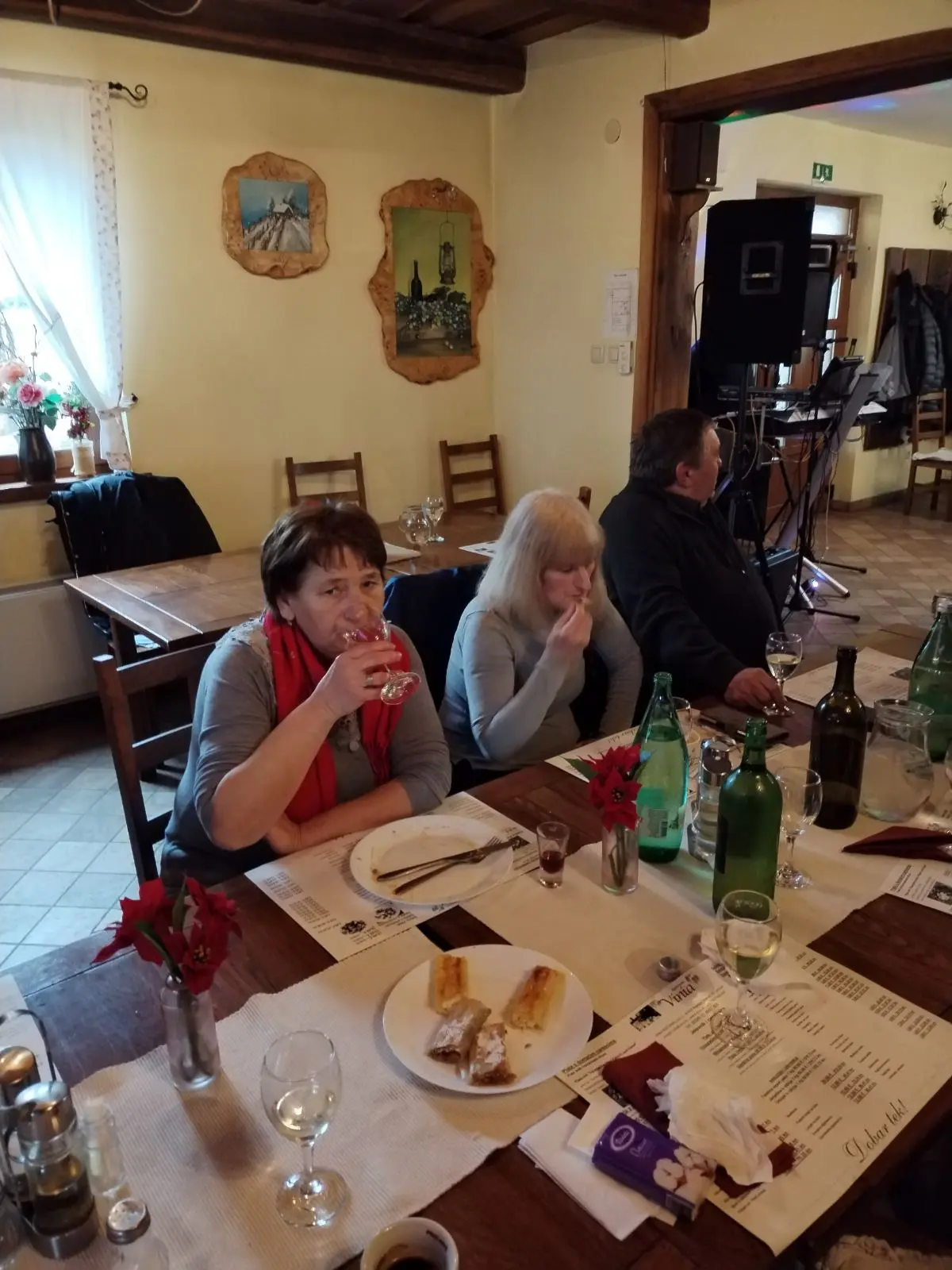 udruga umirovljenika ivanovec (2) udruga umirovljenika ivanovec (2)