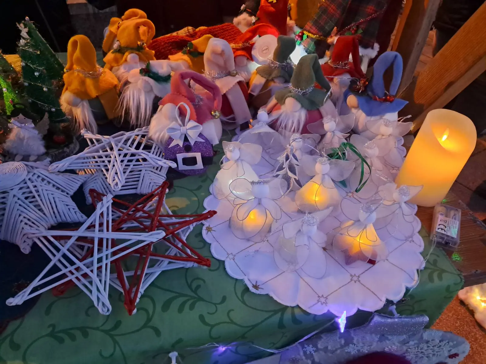 udruga umirovljenika prelog, članice, božićni sajam (1)