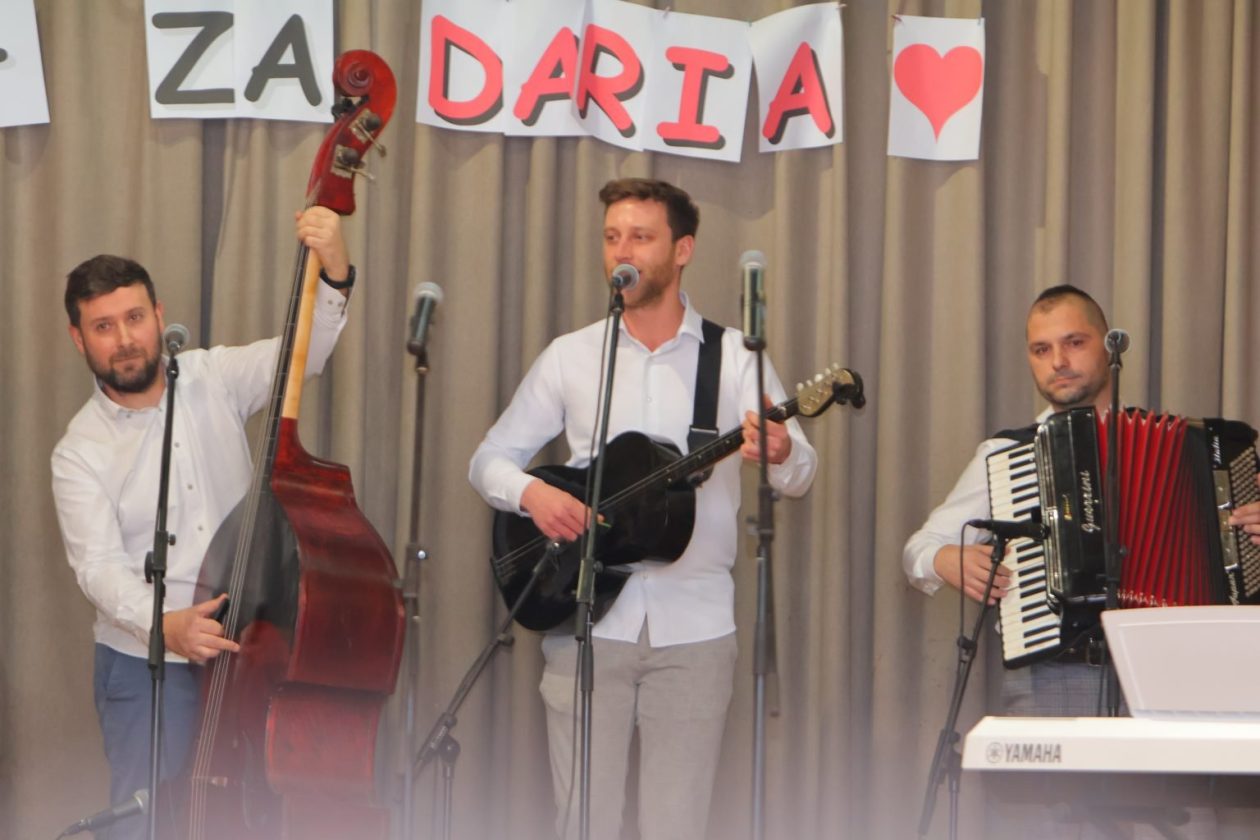 udruga zajedno za druge mačkovec humanitarni koncert (35) udruga zajedno za druge mačkovec humanitarni koncert (35)