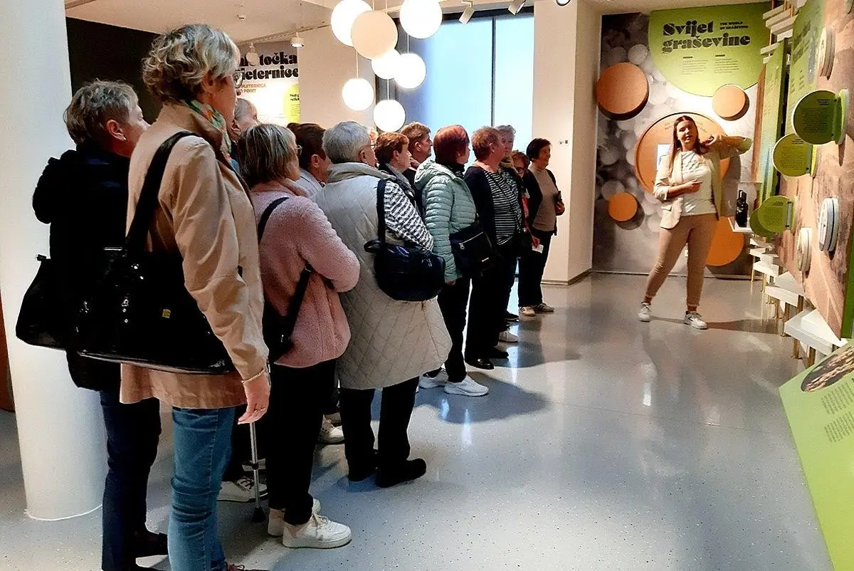 udruga žena donja dubrava, izlet (5) udruga žena donja dubrava, izlet (5)