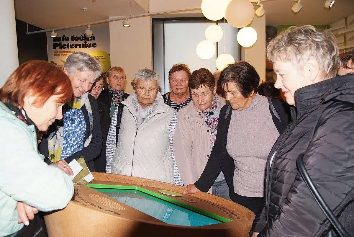 udruga žena donja dubrava, izlet (6) udruga žena donja dubrava, izlet (6)