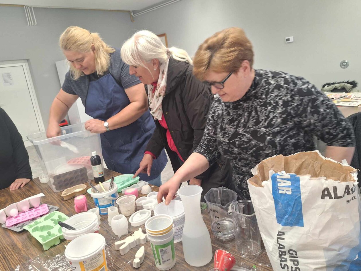 udruga žena krištanovec,radionice uskrs (14) udruga žena krištanovec,radionice uskrs (14)