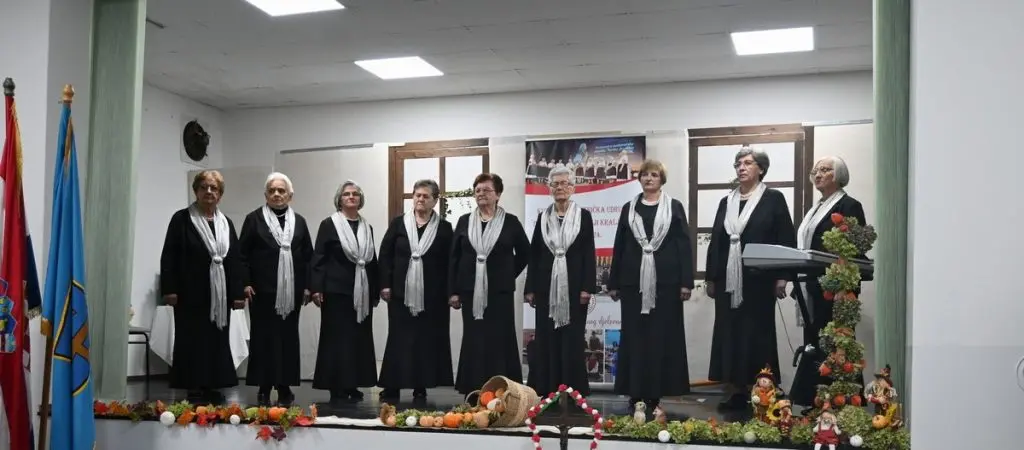 udruga žena kuu gornji kraljevec (17) udruga žena kuu gornji kraljevec (17)