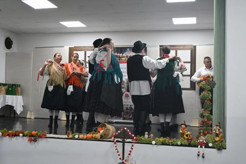 udruga žena kuu gornji kraljevec (6) udruga žena kuu gornji kraljevec (6)