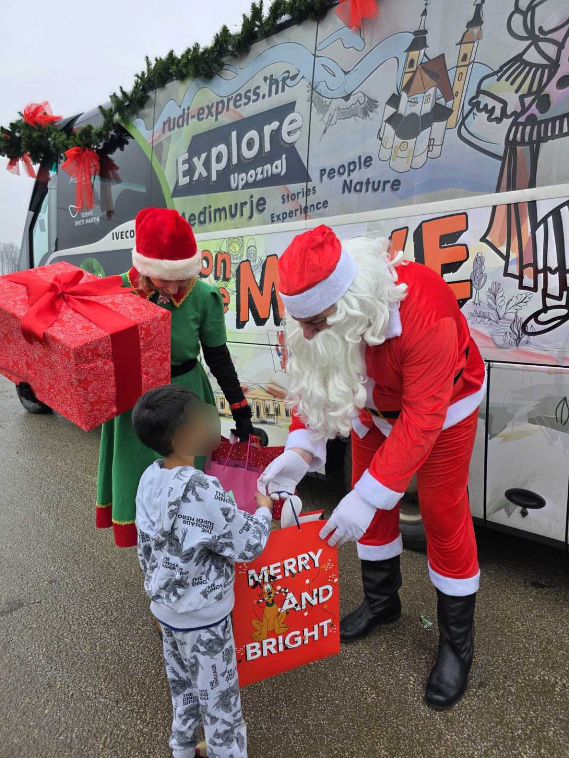 ukras ponesi radost donesi 2025 (5)