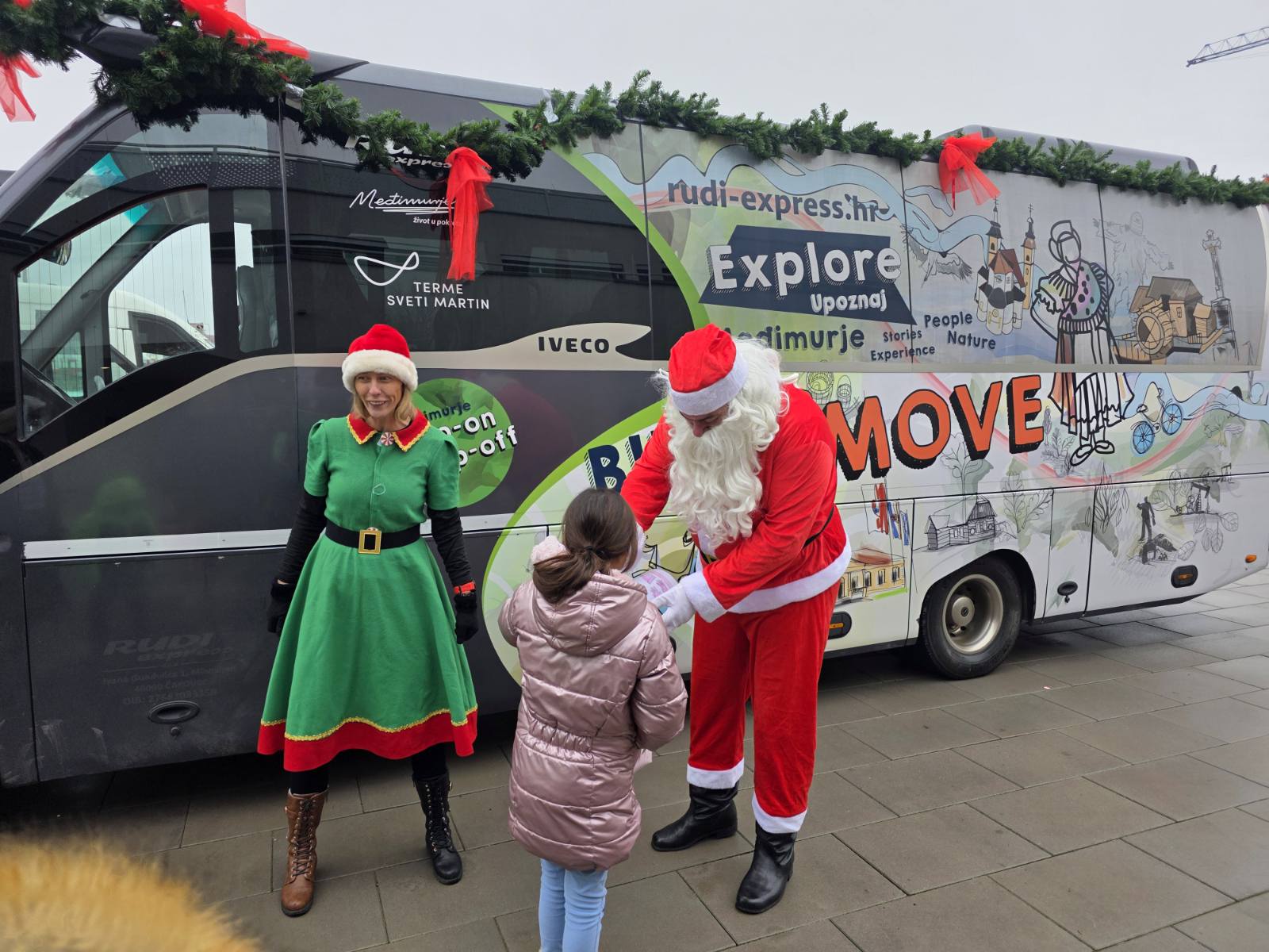 ukras ponesi radost donesi 2025 (9)