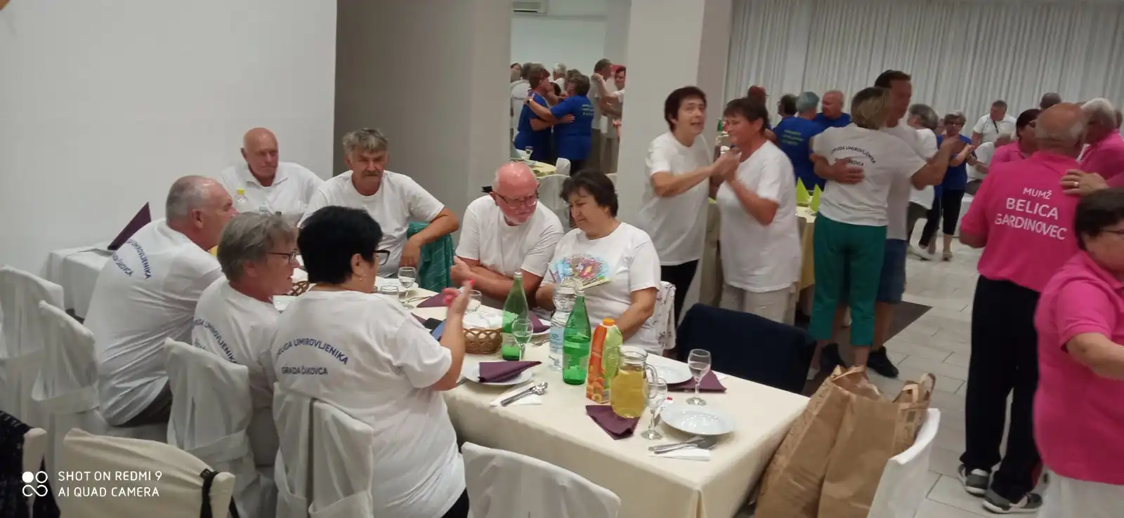 umirovljenici (1) umirovljenici (1)