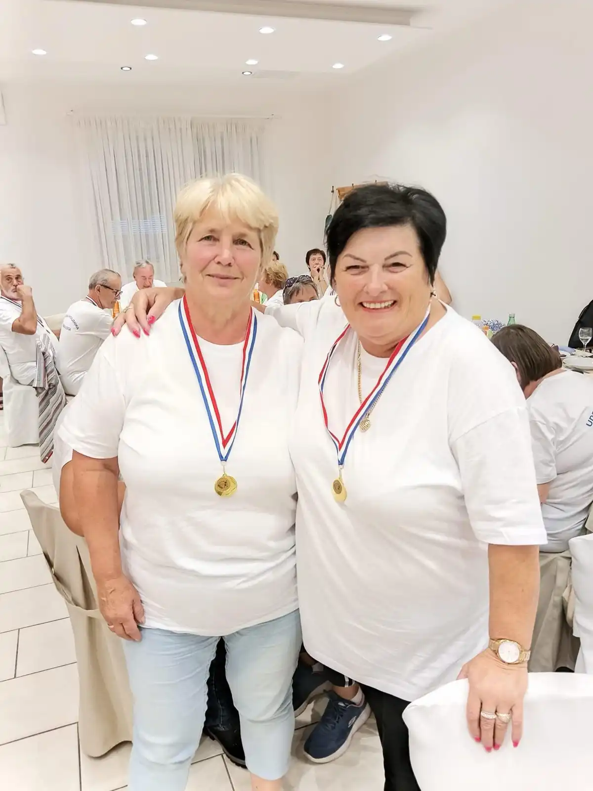 umirovljenici (3) umirovljenici (3)