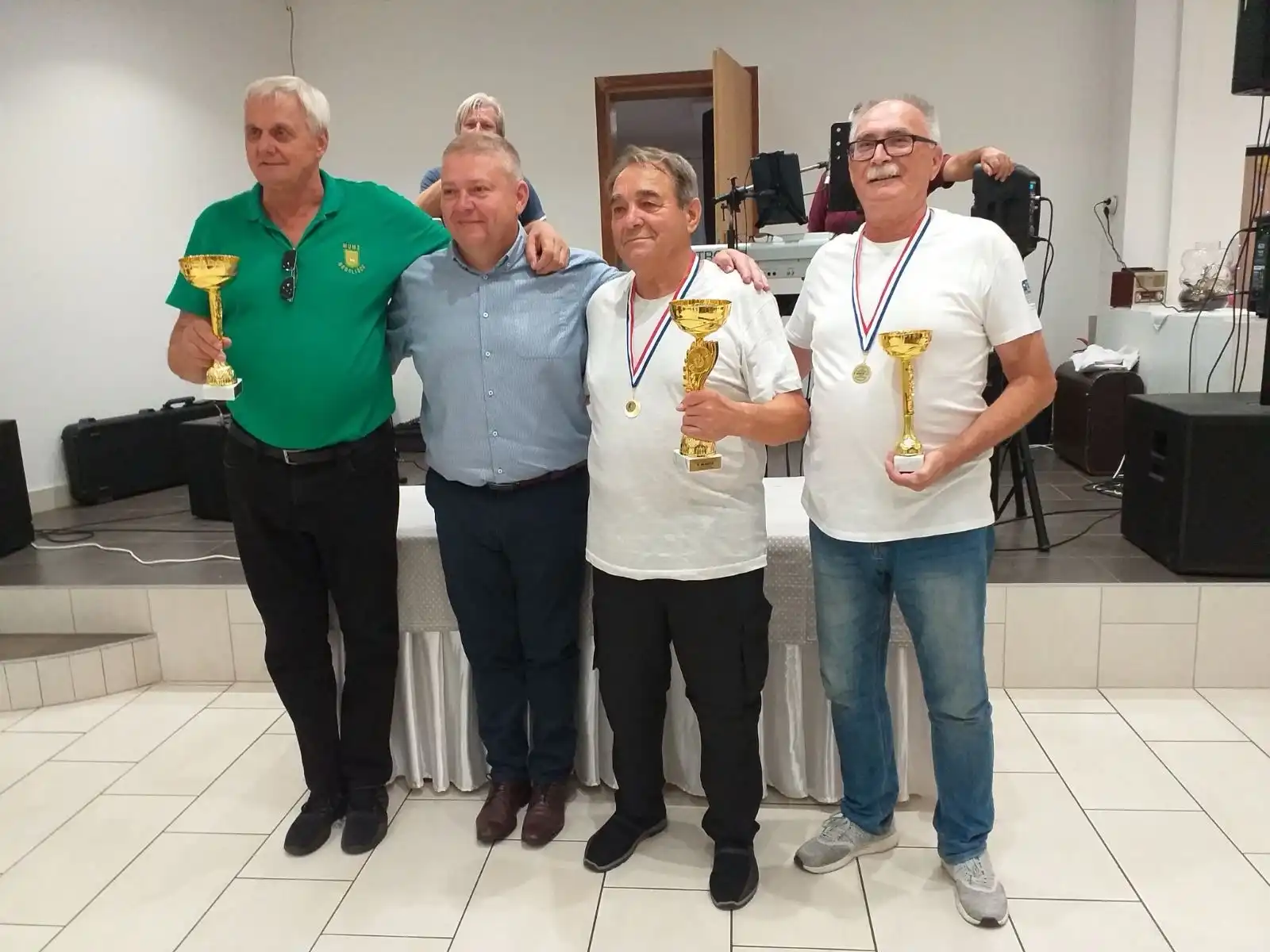 umirovljenici (7) umirovljenici (7)