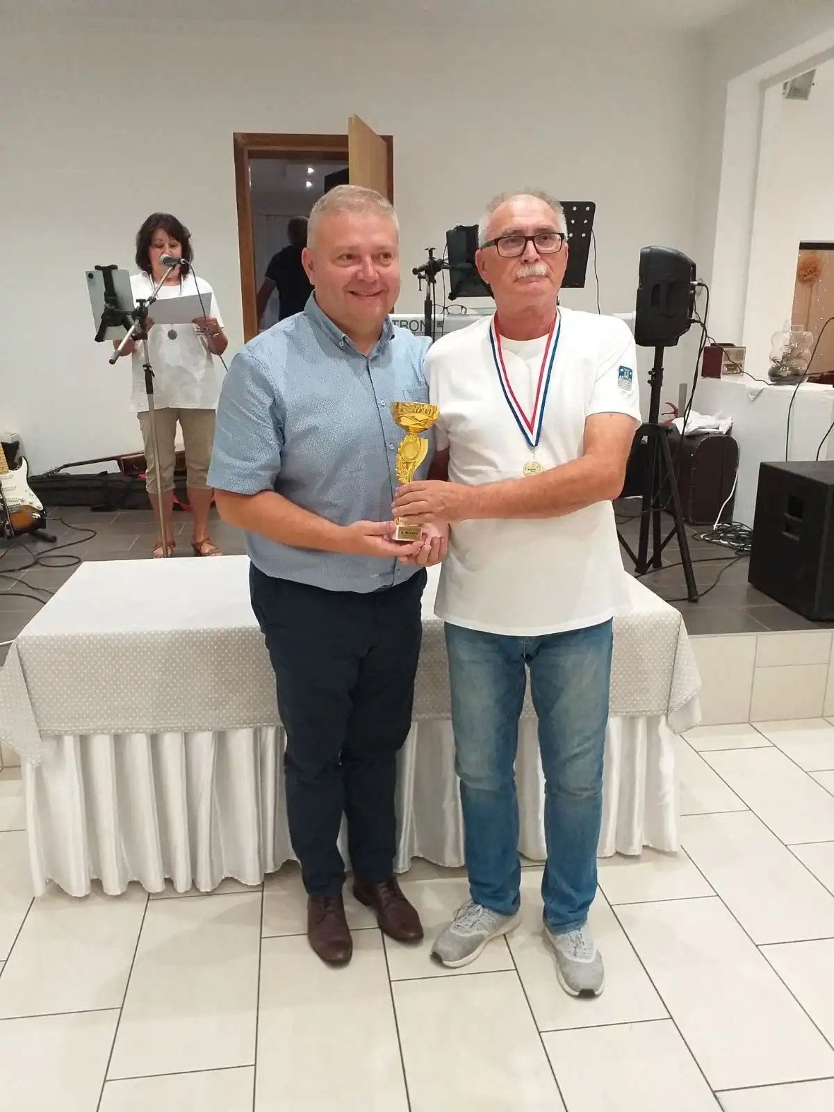 umirovljenici (9) umirovljenici (9)