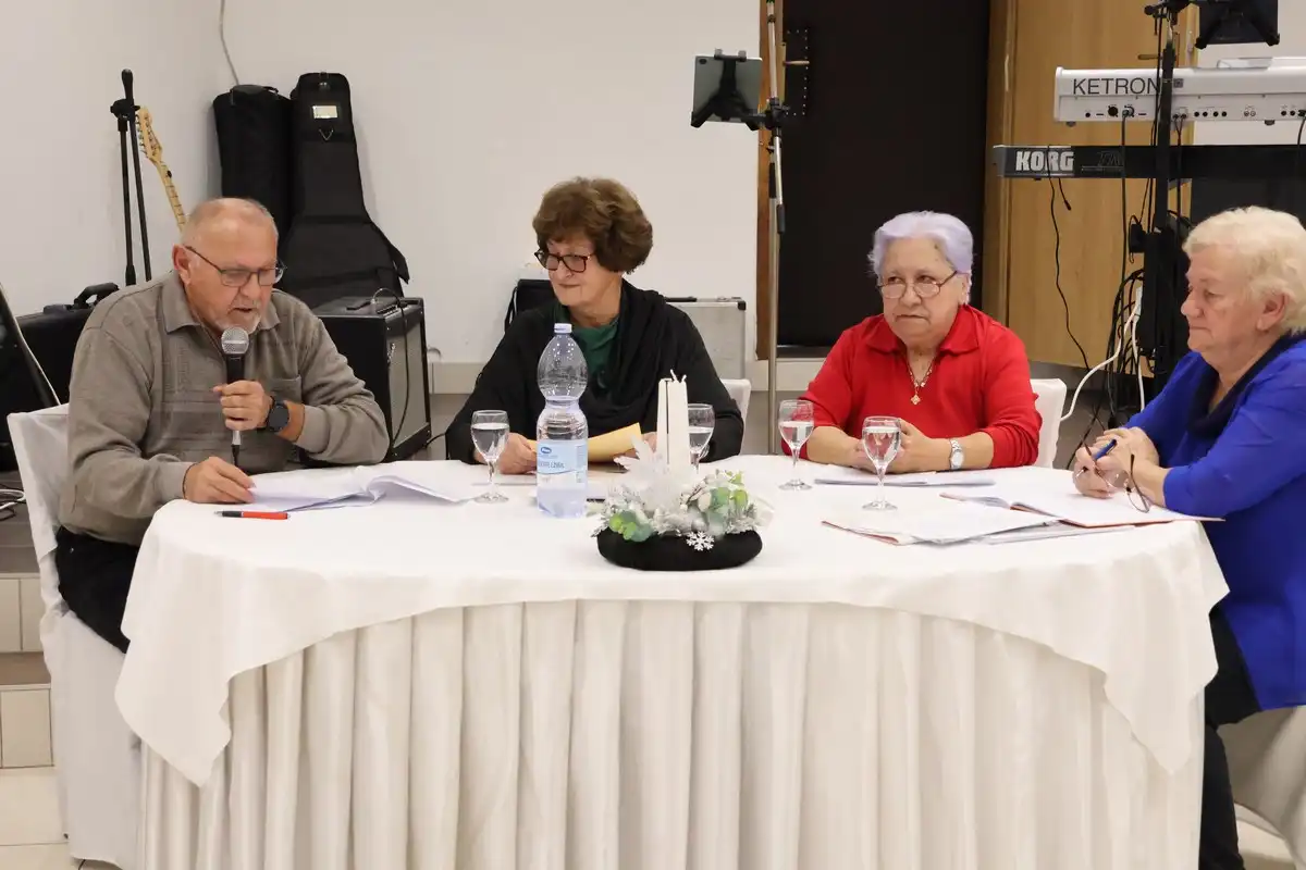 umirovljenici – skupština (5) umirovljenici – skupština (5)