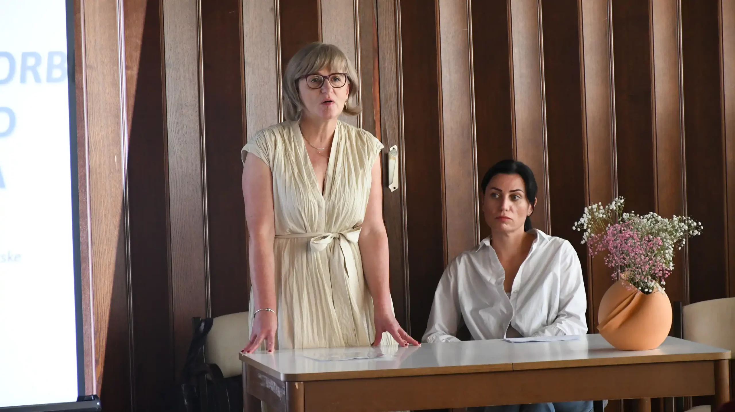 umirovljenici – tribina (10) umirovljenici – tribina (10)