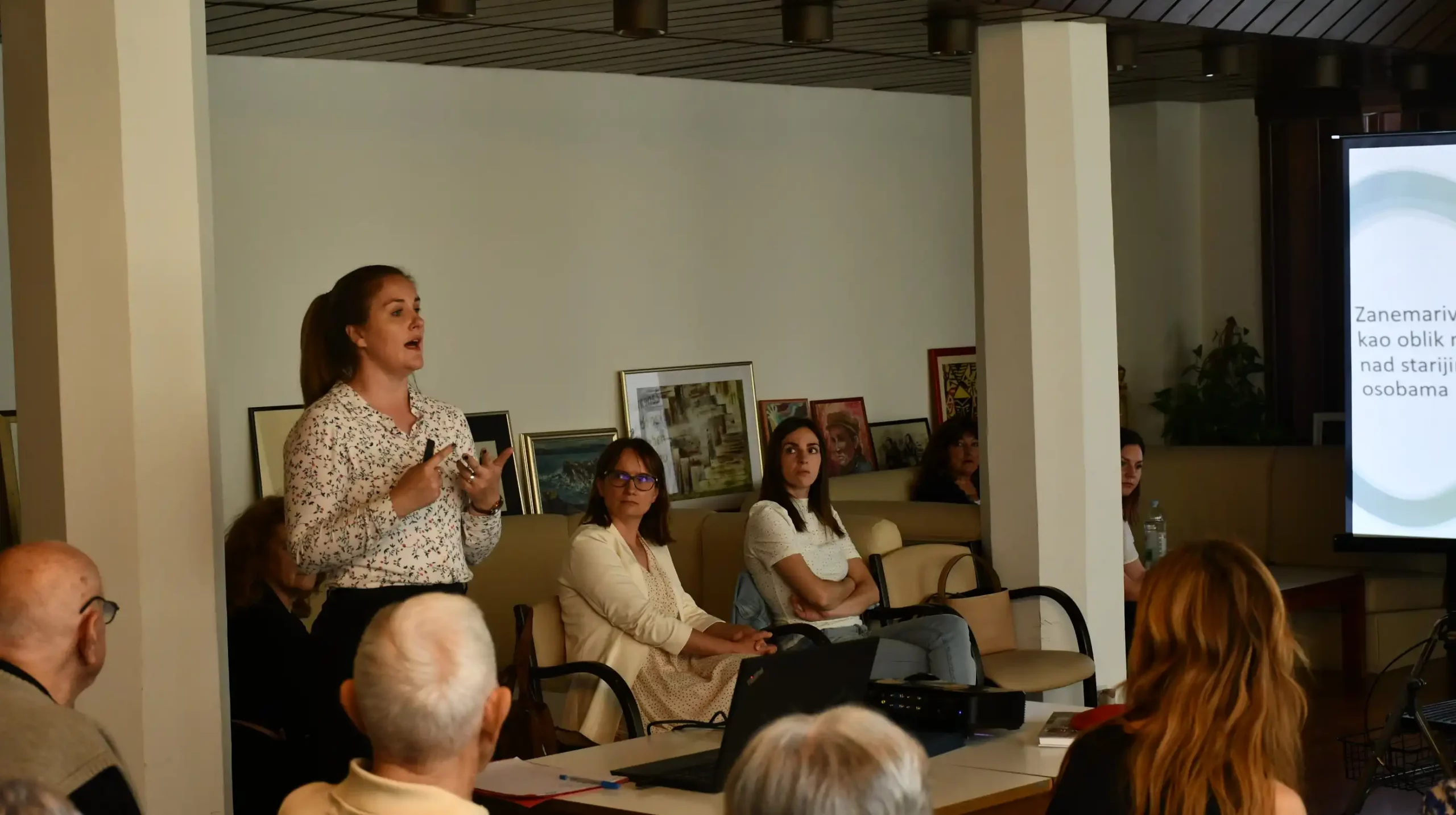 umirovljenici – tribina (16) umirovljenici – tribina (16)