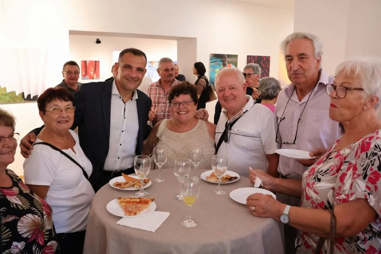 umirovljenici,matija posavec (28) umirovljenici,matija posavec (28)