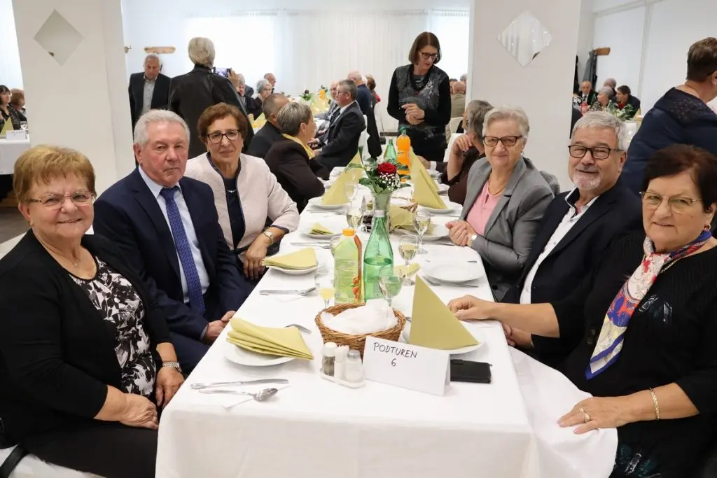 umirovljenici,proslava 50. i 60. godina braka (1)