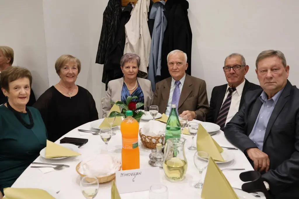 umirovljenici,proslava 50. i 60. godina braka (16)