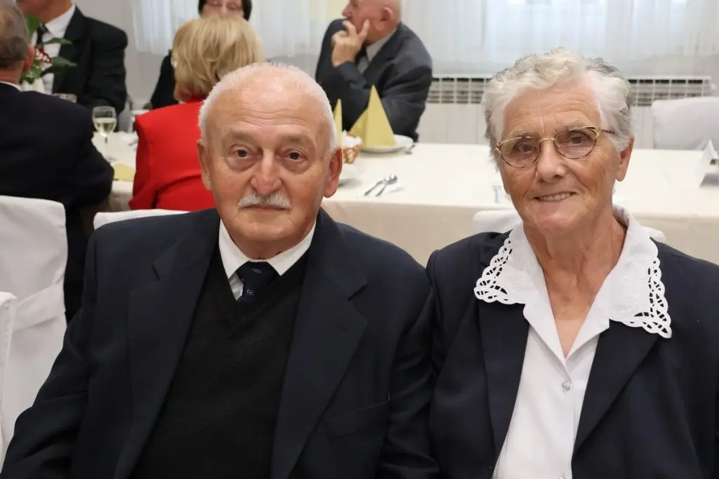 umirovljenici,proslava 50. i 60. godina braka (23)