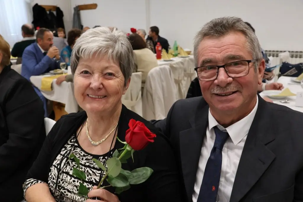 umirovljenici,proslava 50. i 60. godina braka (42)