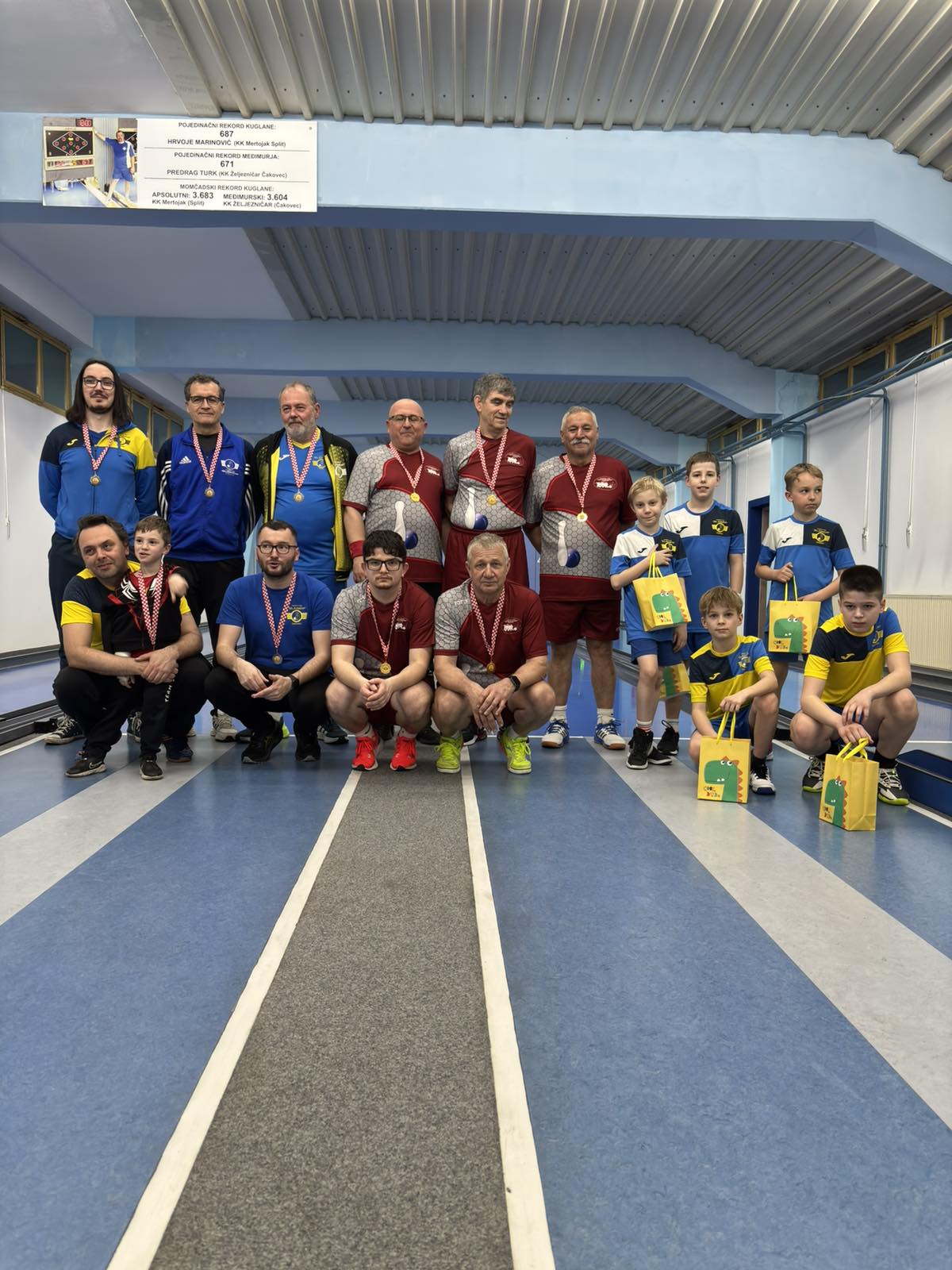 uskrsni turnir željezničar (13) uskrsni turnir željezničar (13)