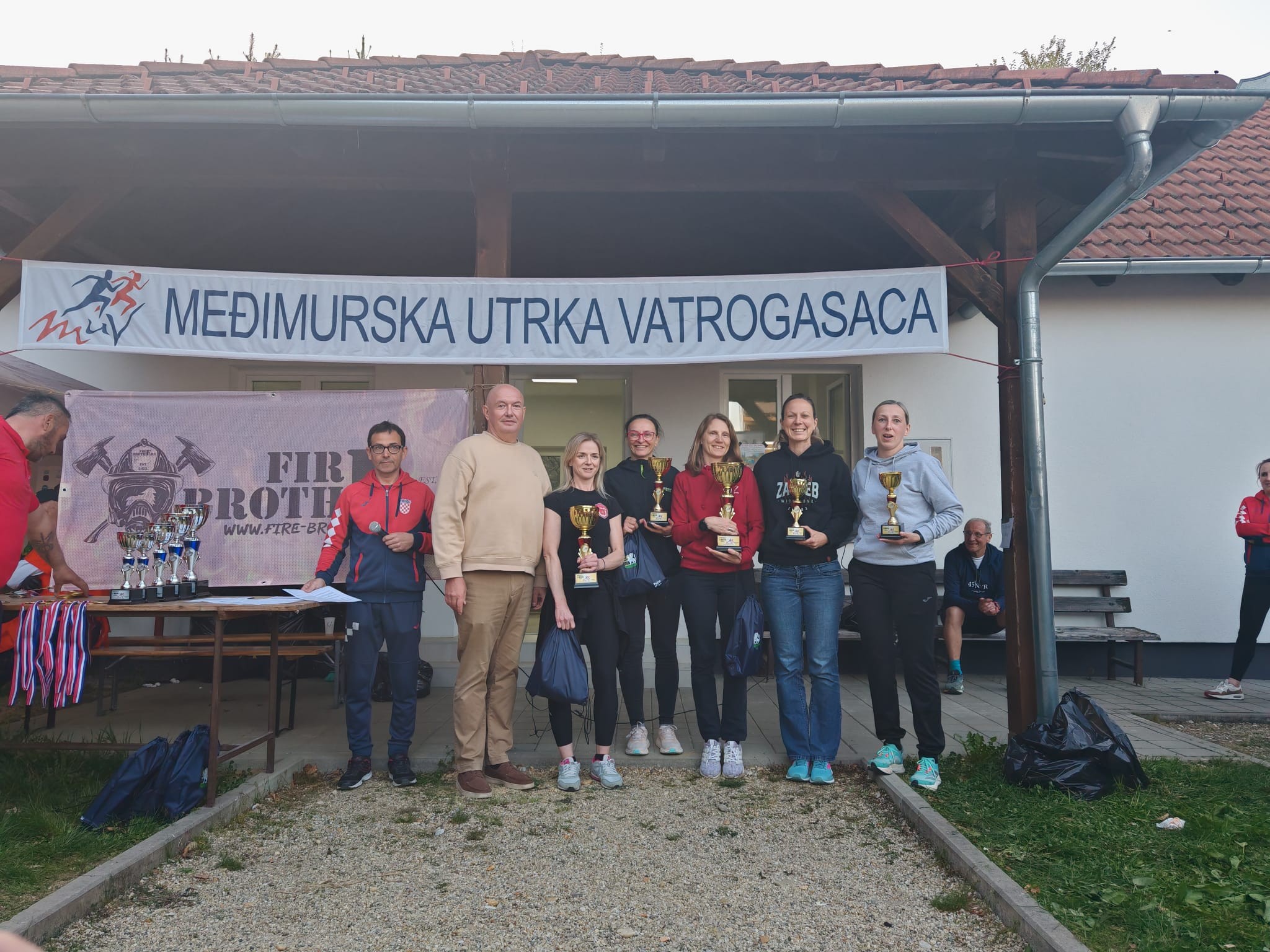 vatrena utrka vatrogasci (4) vatrena utrka vatrogasci (4)