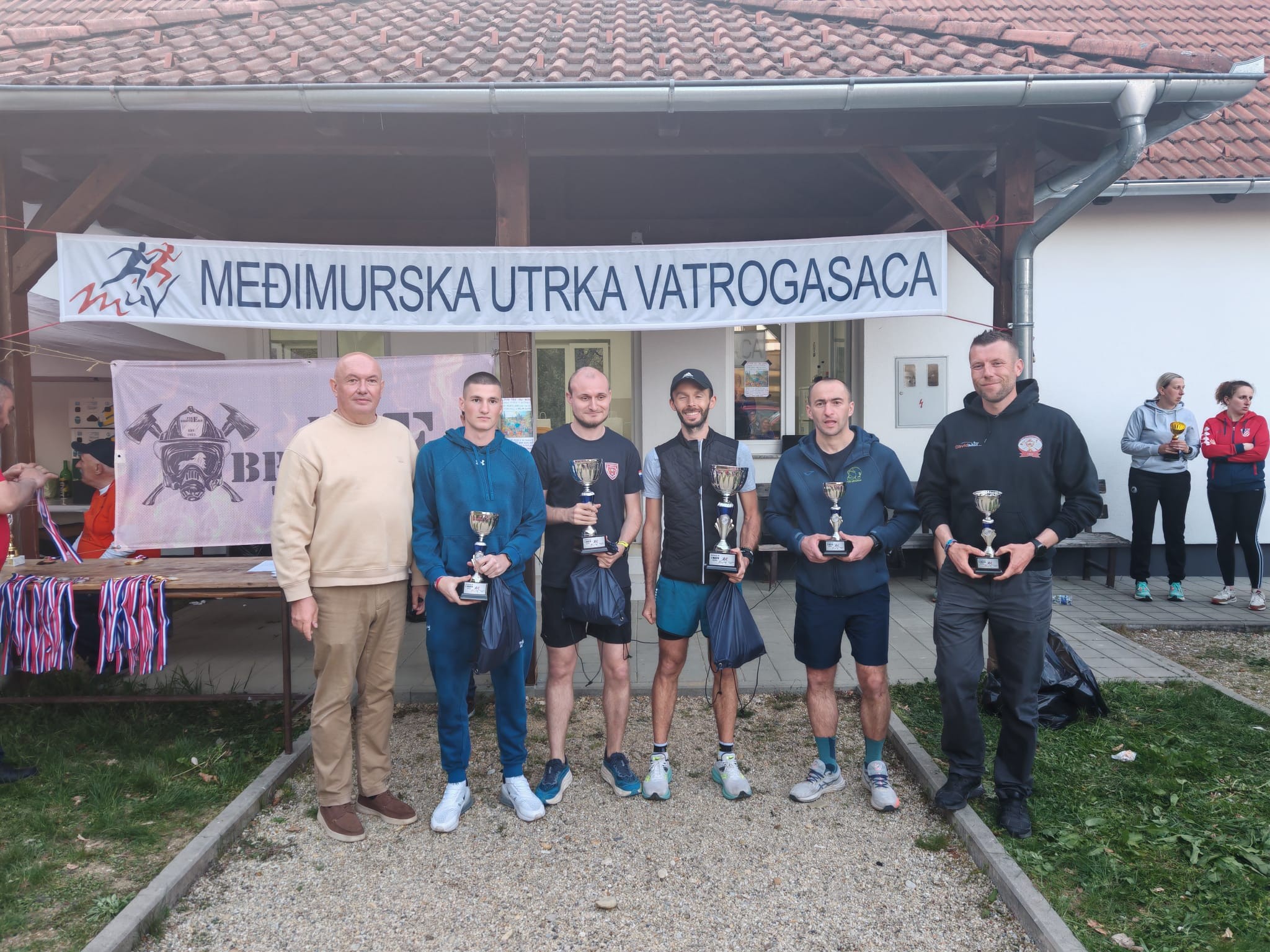 vatrena utrka vatrogasci (7) vatrena utrka vatrogasci (7)