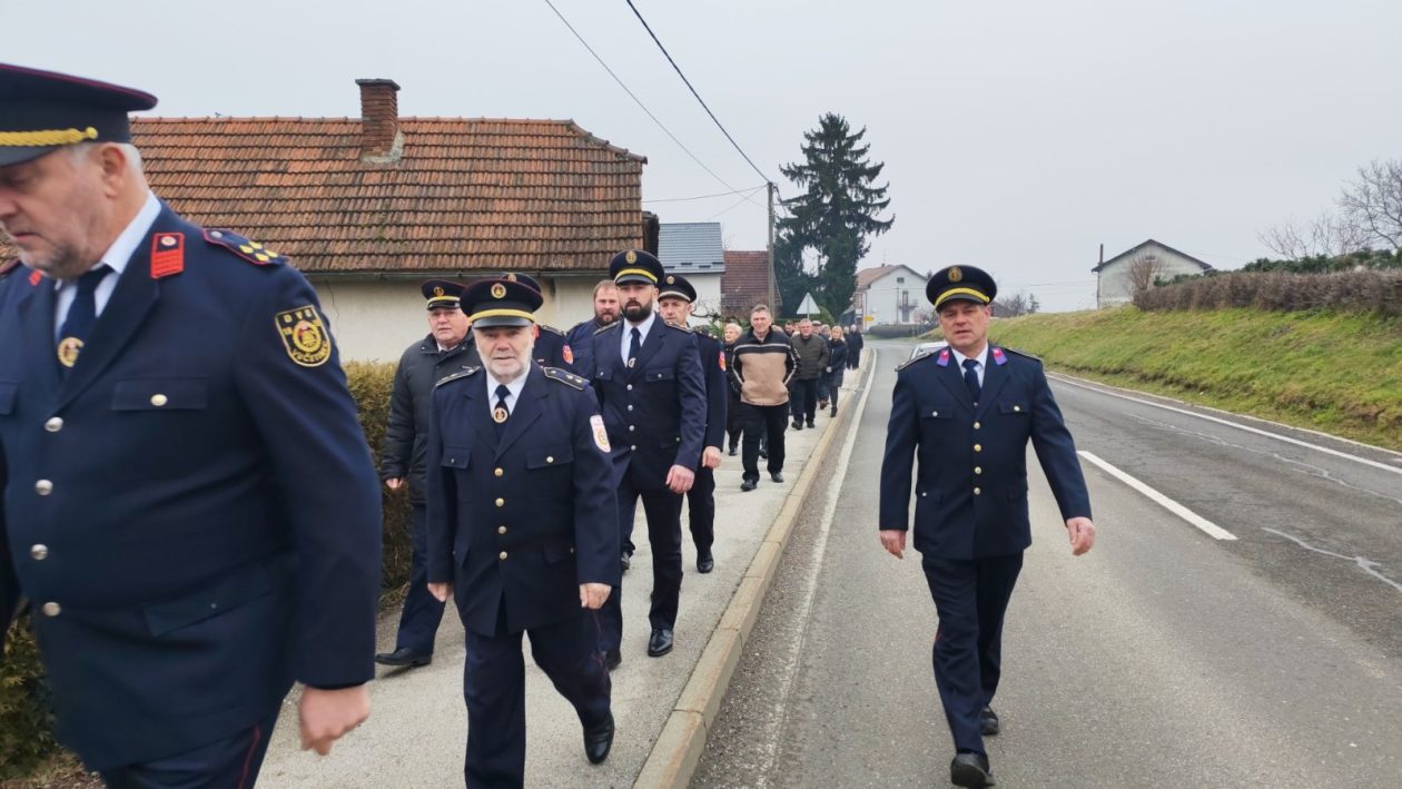 vatrogasci posljednji ispraćaj Damir Novak(1)