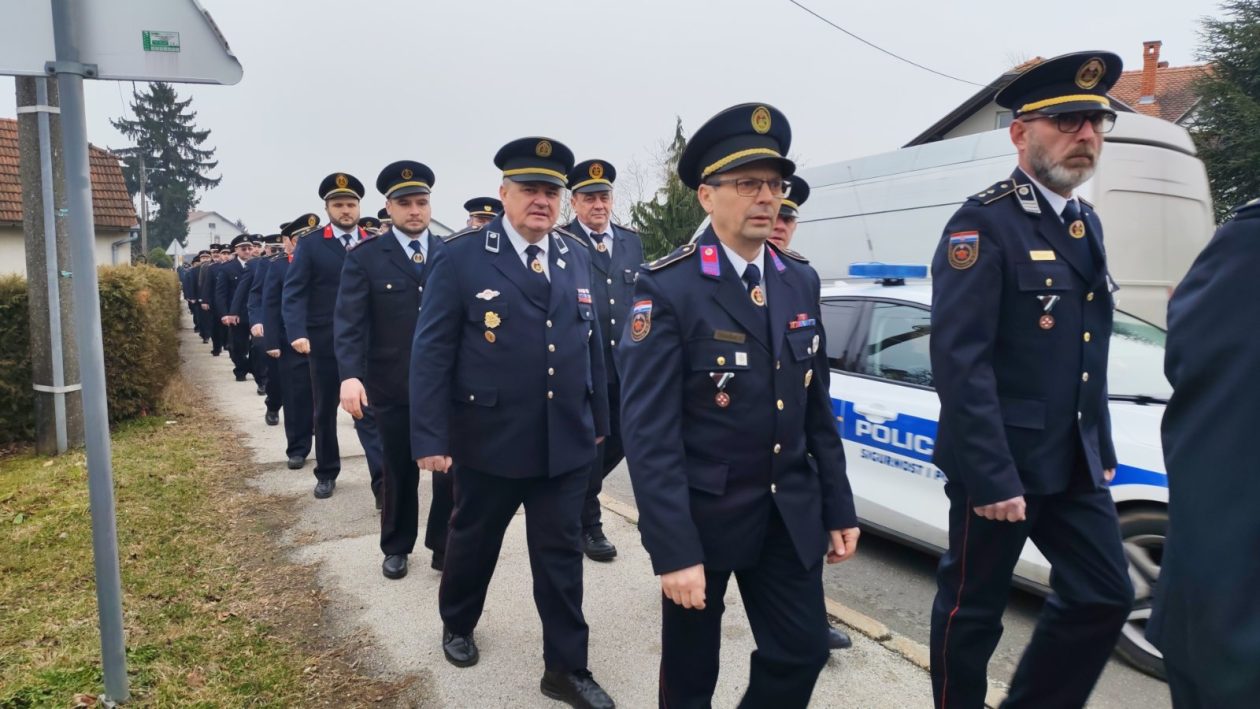 vatrogasci posljednji ispraćaj Damir Novak(4)