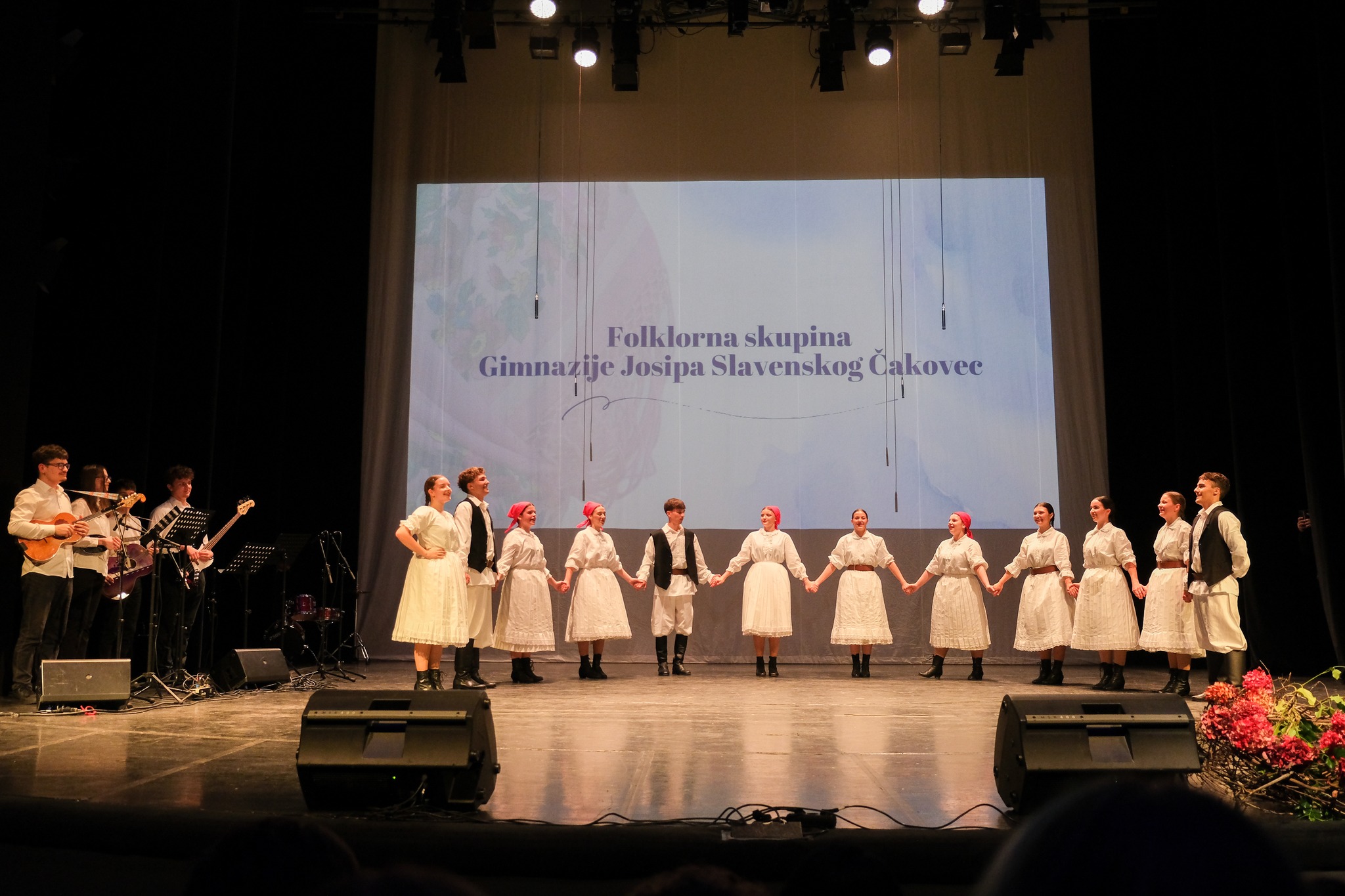 večer folklora (22)