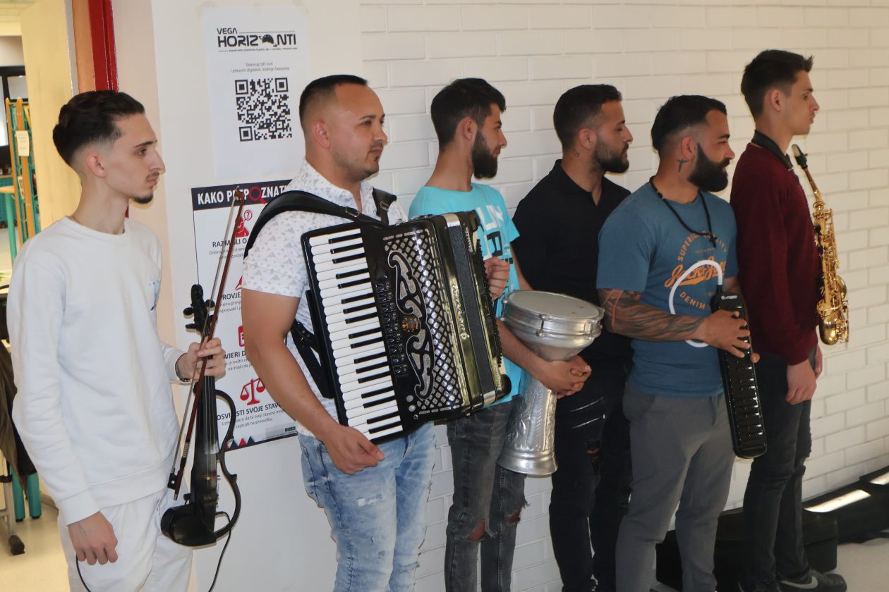 vecer romske poezije (8)