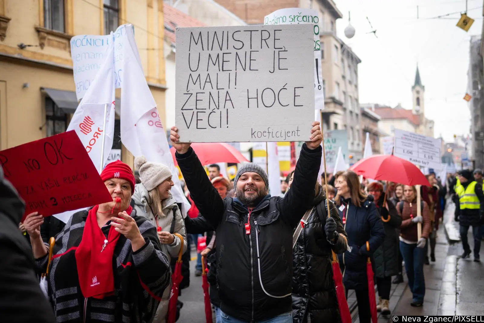 veliki prosvjed u zagrebu, AP (19) veliki prosvjed u zagrebu, AP (19)