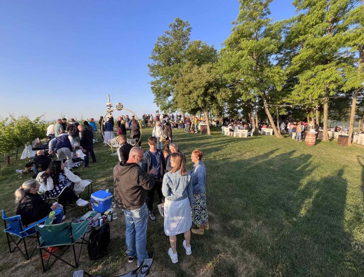 Doček ljeta 2025, Mađerkin breg