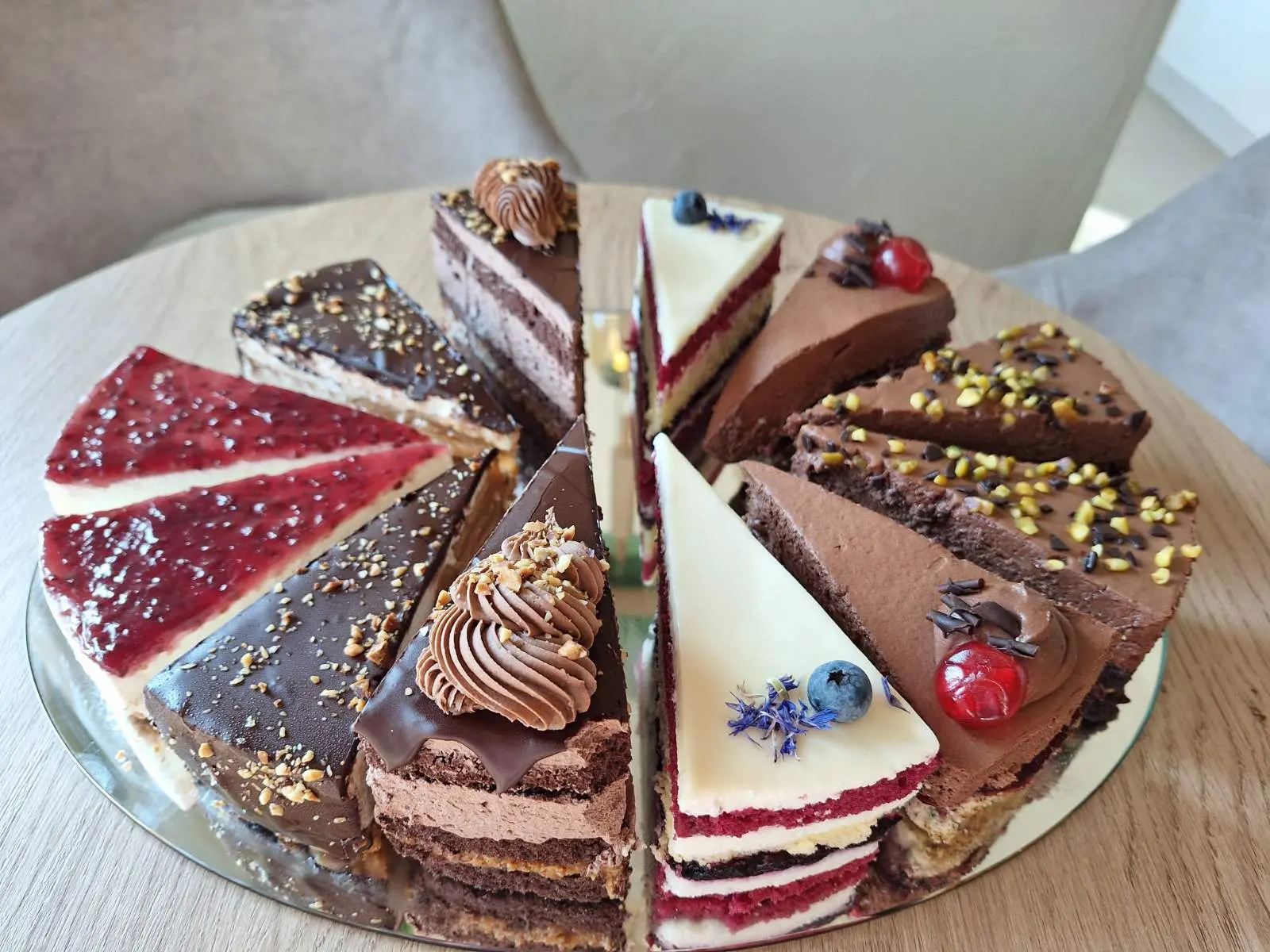 Kraljevske slastice, Božić 2024, torta