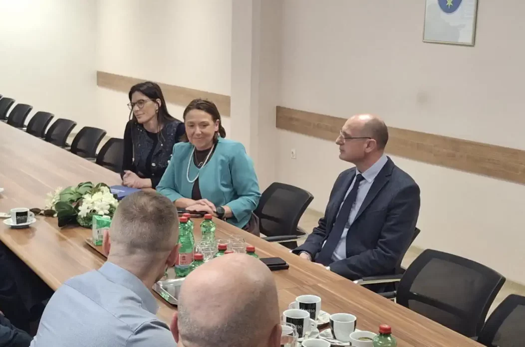 Ministrica Irena Hrstić i Nikola Hren Ministrica Irena Hrstić i Nikola Hren