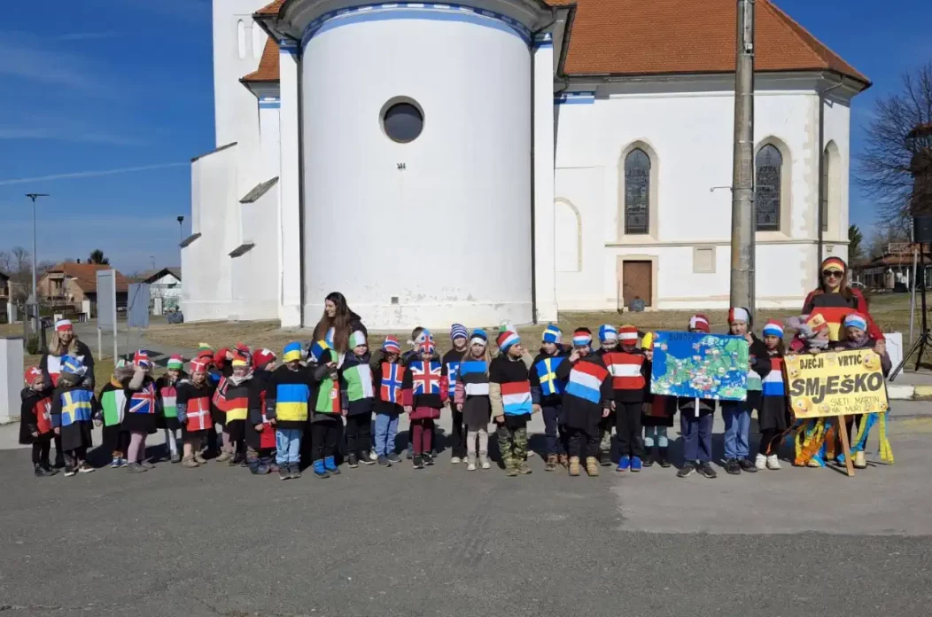 DV Smješko fašnik maškare – kostimi europe DV Smješko fašnik maškare – kostimi europe