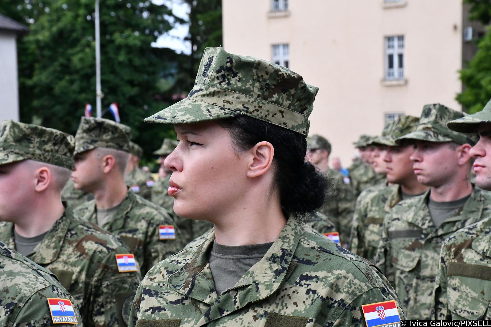 Vojska, vojni rok, žena u vojsci