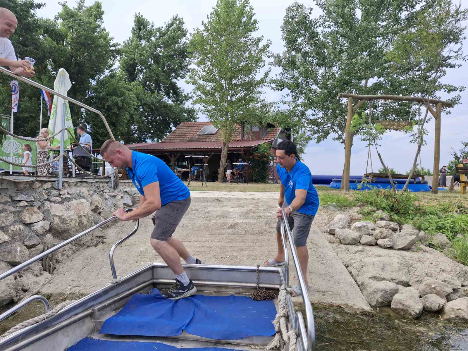panoramska vožnja Dravom NK Labud