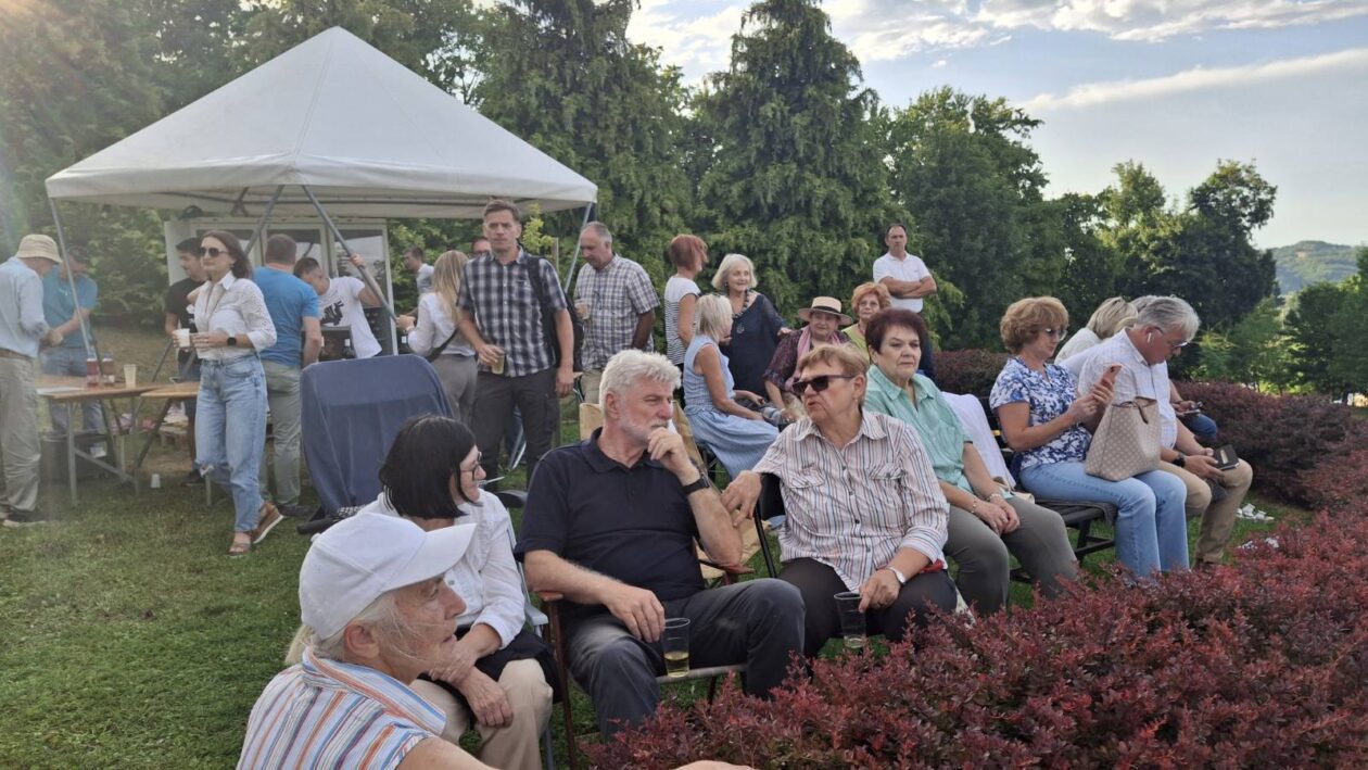 Opera u Zmajevom vrtu Opera u Zmajevom vrtu