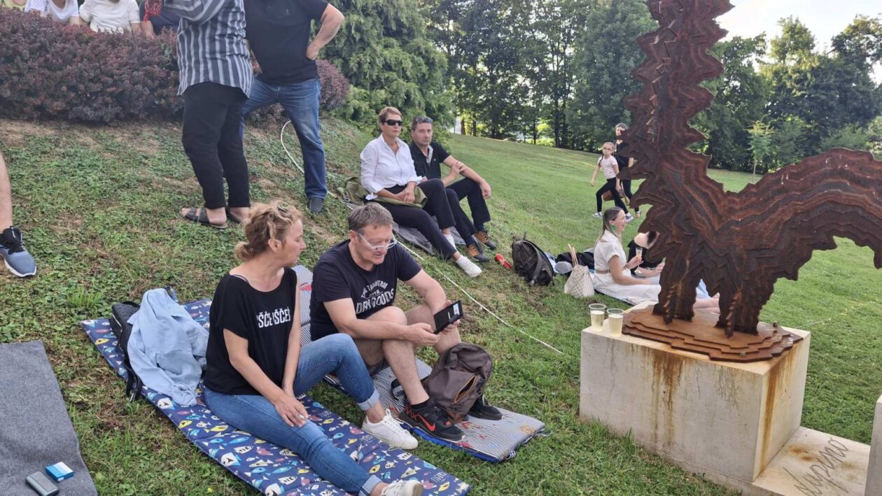 Opera u Zmajevom vrtu Opera u Zmajevom vrtu