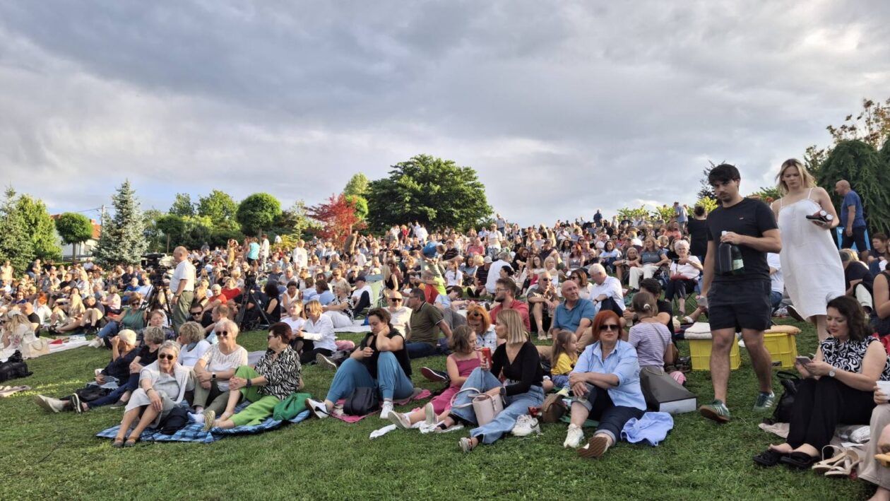 Opera u Zmajevom vrtu Opera u Zmajevom vrtu