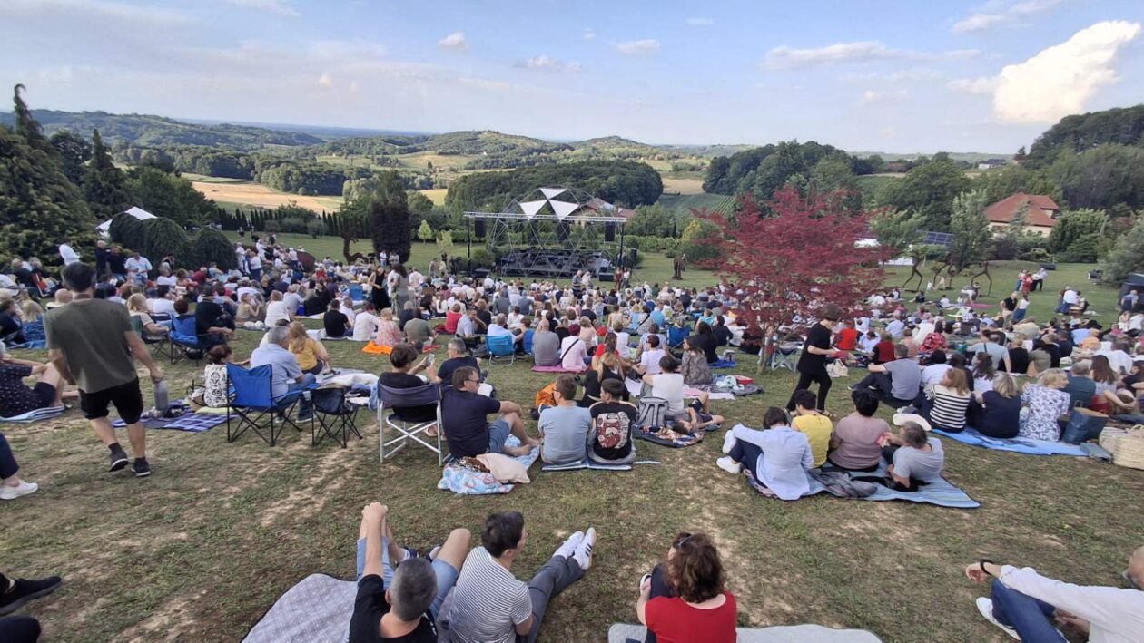 viber_slika_2025-07-13_18-59-30-738 Opera u Zmajevom vrtu