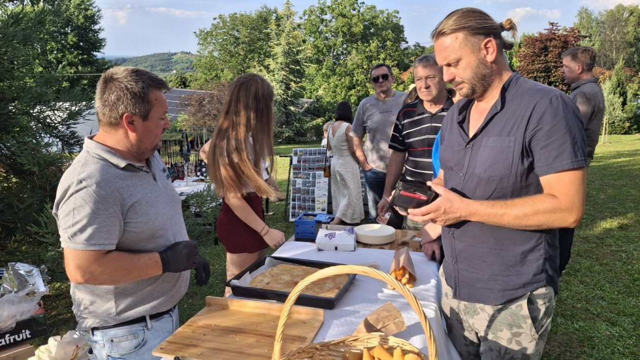 Opera u Zmajevom vrtu Opera u Zmajevom vrtu