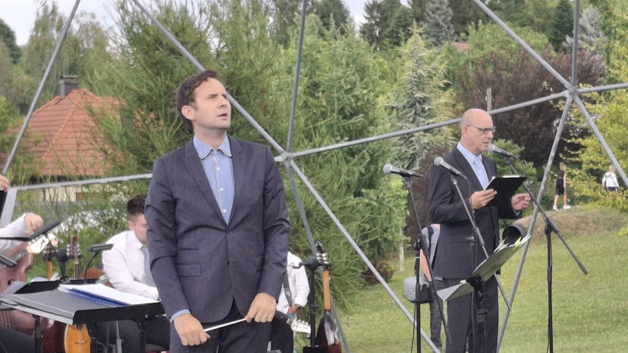 Opera u Zmajevom vrtu Opera u Zmajevom vrtu