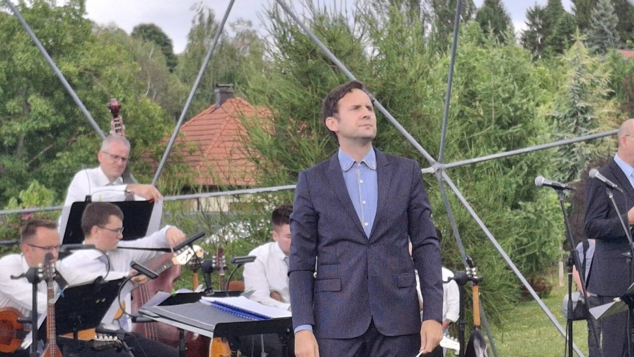 Opera u Zmajevom vrtu Opera u Zmajevom vrtu