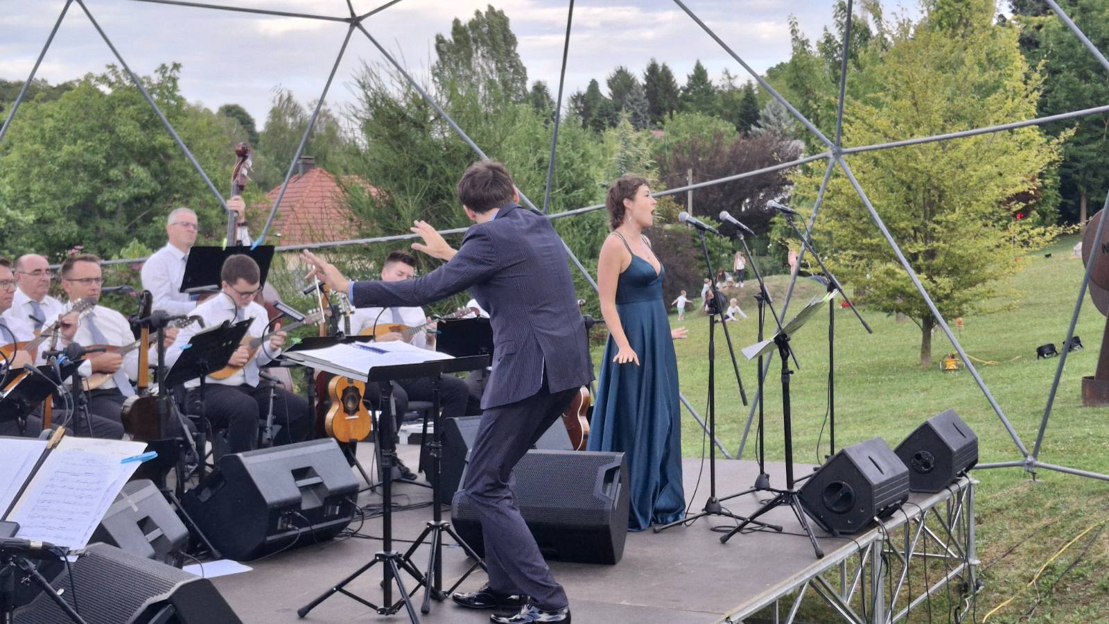 Opera u Zmajevom vrtu