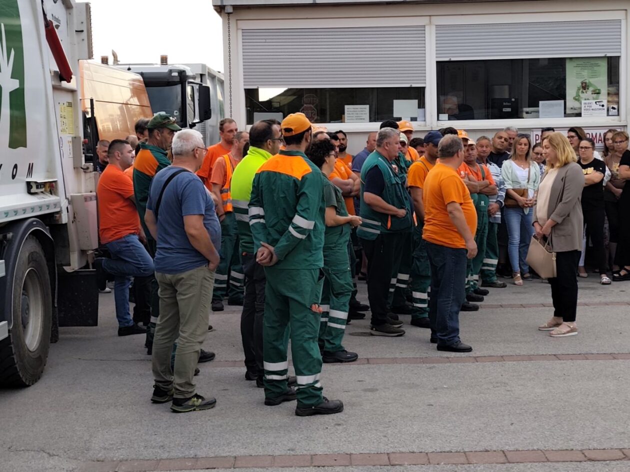 ČAKOM mirni prosvjed ČAKOM mirni prosvjed