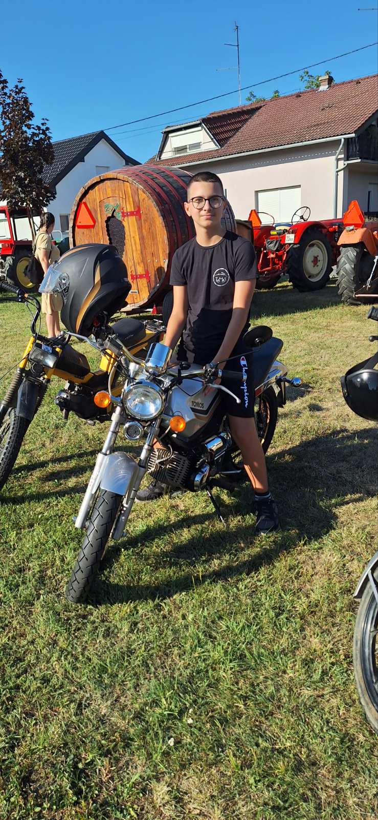 Črna Pešta seoske igre