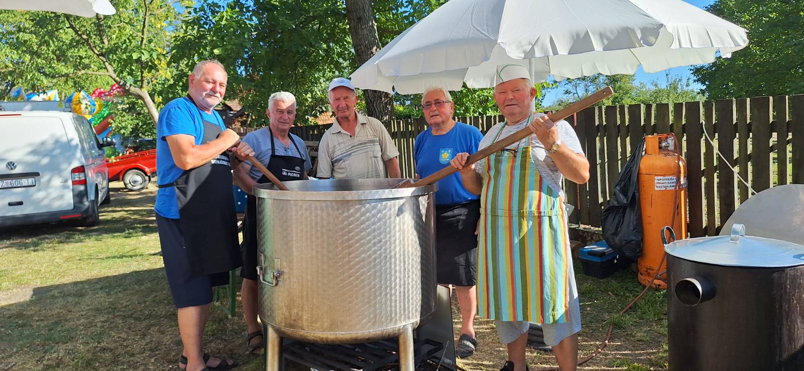 Črna Pešta seoske igre