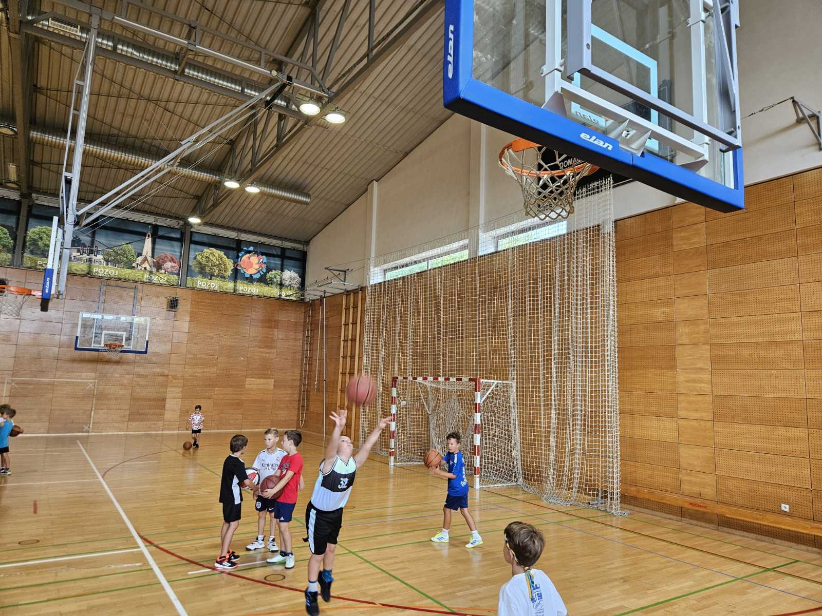 Svaki tjedan sport jedan košarkaSvaki tjedan sport jedan košarka Svaki tjedan sport jedan košarka