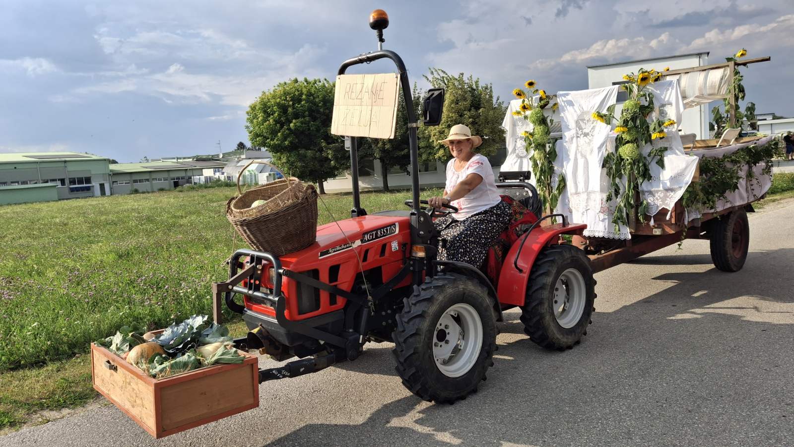 Povorka starih običaja i zanata
