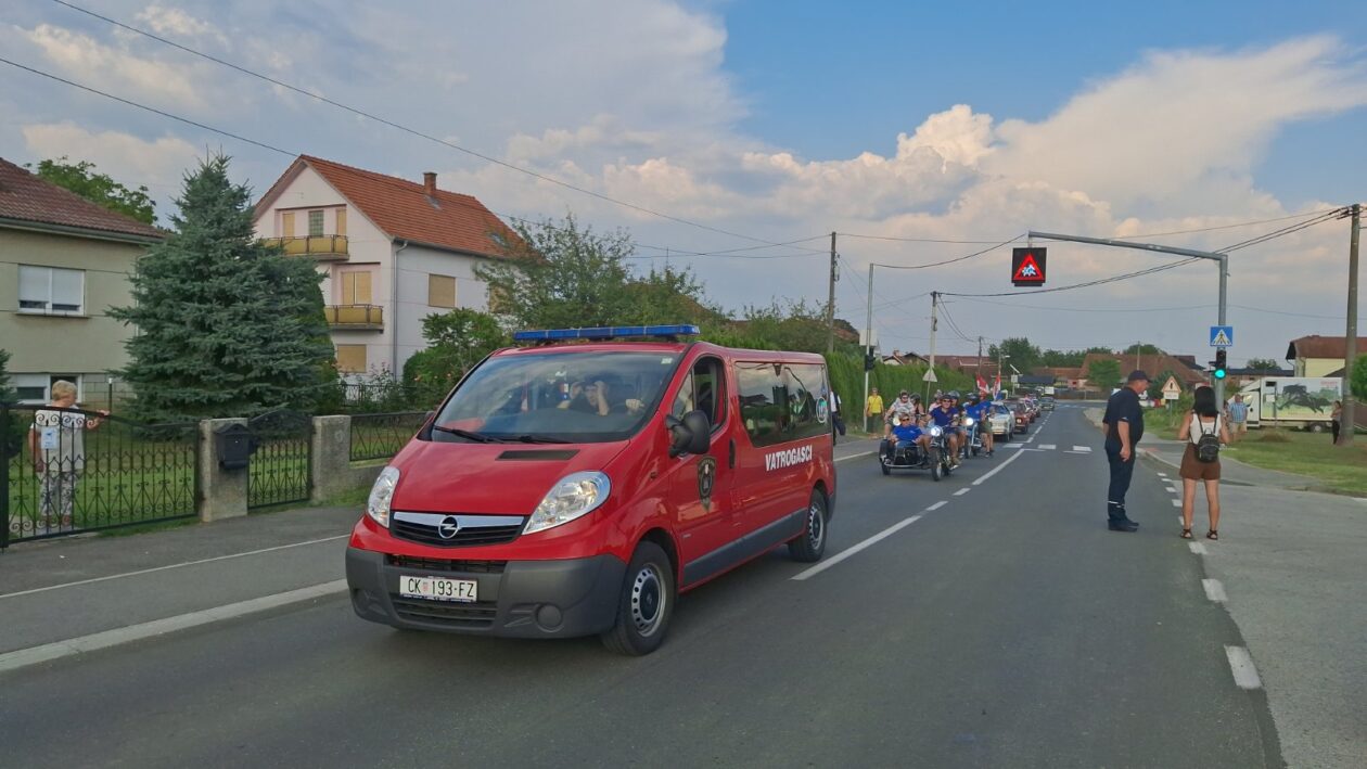 Povorka starih običaja i zanata